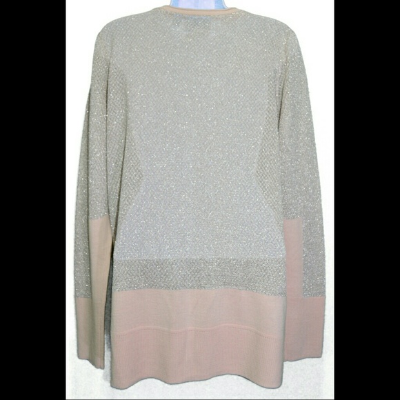 Simple Vera L/S Button Down- size Large - Picture 4 of 4