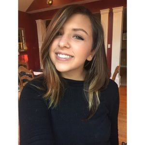 Meet your Posher, Kayla