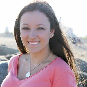 Meet your Posher, Maya