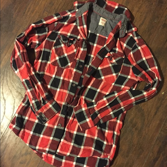 Brandy Melville Tops - Red flannel