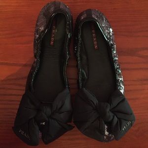 AUTHENTIC PRADA BOW FLATS