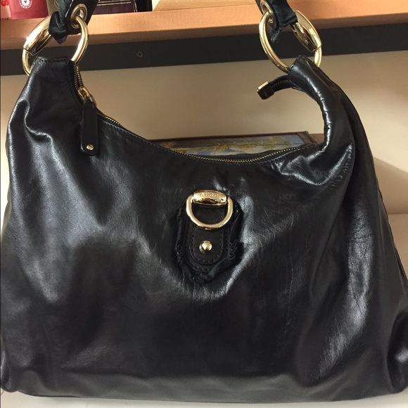 Gucci Handbags - 💯🐾 AUTHENTIC GUCCI leather bag