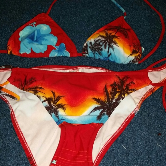 Roxy bikini set