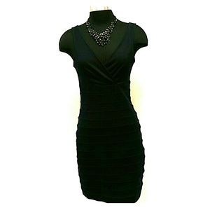 Navy blue v neck dress