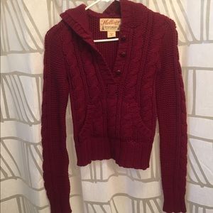 XS Hollister sweater. Perfect for the holidays!