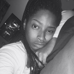 Meet your Posher, Celia