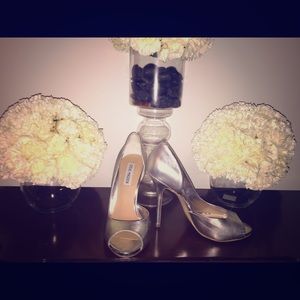 Leather Silver Steve madden peekaboo heel