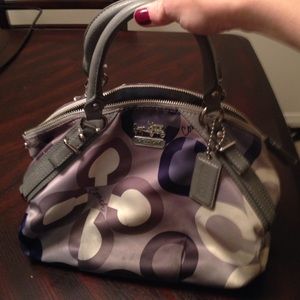 Blue, grey, & white Coach purse.👜💋❤️