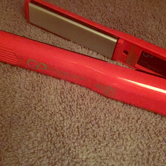 Fhi GO straightener