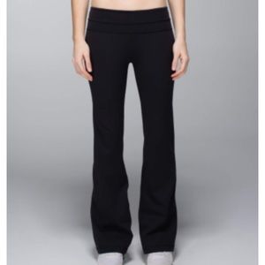 Lululemon black groove pants