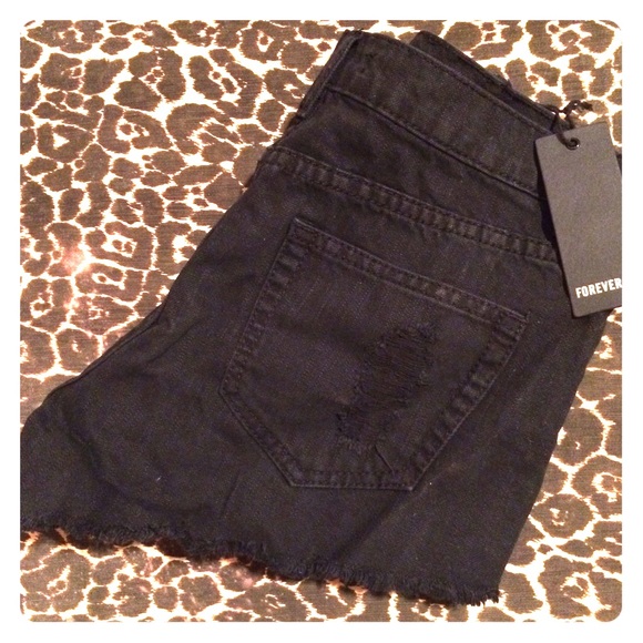 Distressed Cut-off Shorts