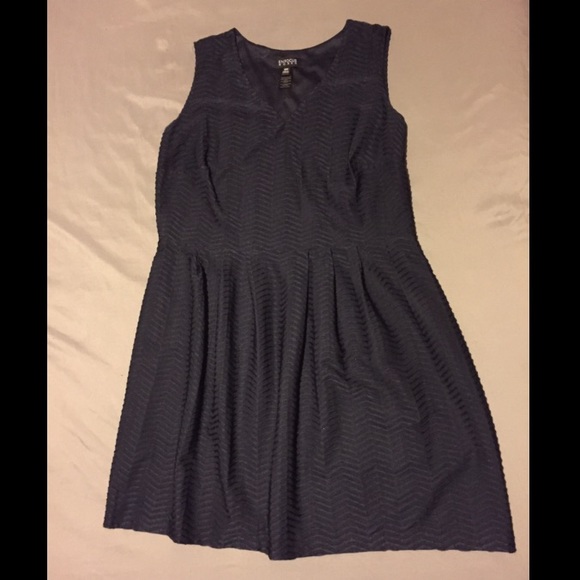 Dresses & Skirts - NWOT - Dark blue textured dress