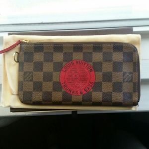 Mint Condition RARE Damier Ebene Complice Wallet