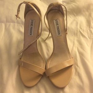 Nude stecy strap at ankle sandals