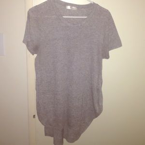 Side split high low lightweight t-shirt