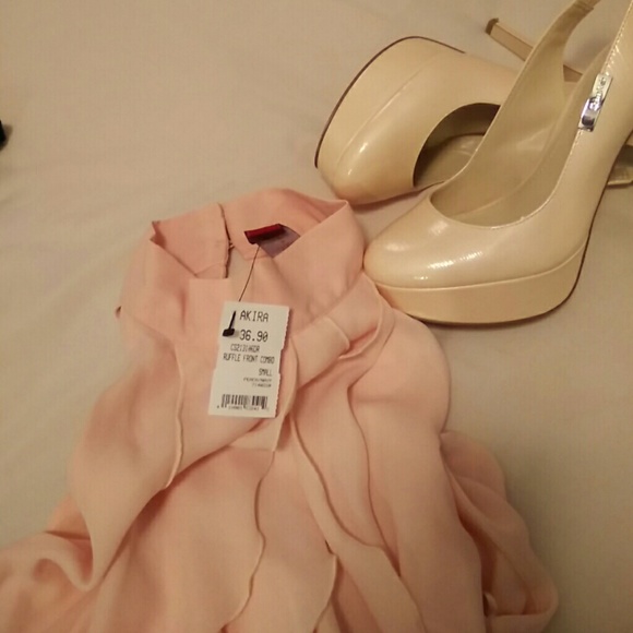 Sleeveles Ruffle Dress - Picture 2 of 3