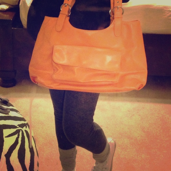 Nine West peach purse