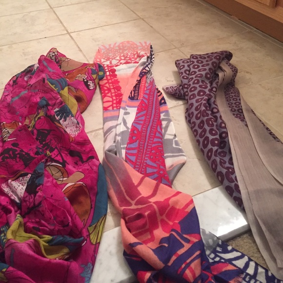 Scarfs