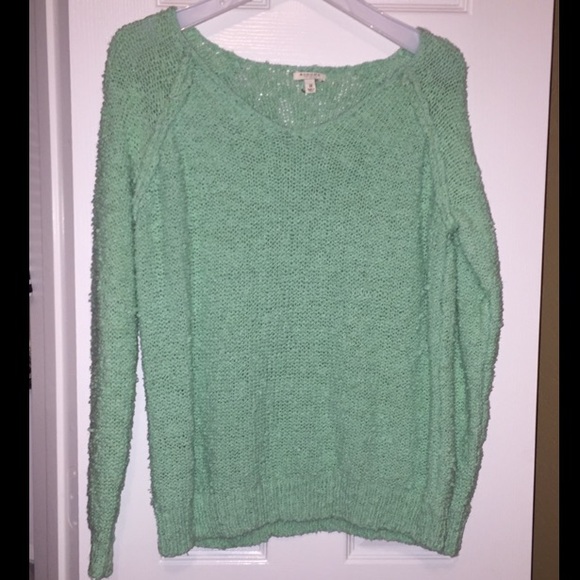 Green cozy sweater!