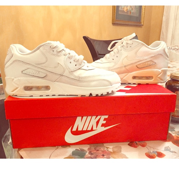 Air max 90 size 6.5Y