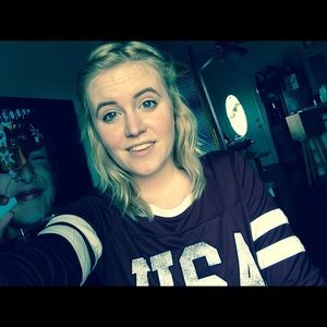 Meet your Posher, Niki