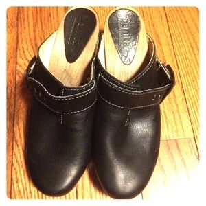 Sanita Black Clogs