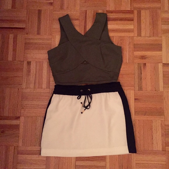 Outfit bundle- skirt and shirt