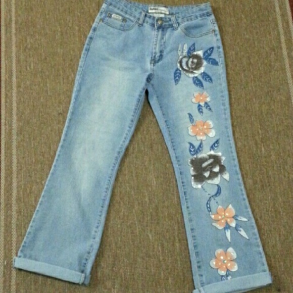 ❌❌SOLD❌❌ Daniel Original Design Jeans - Was $7 - Picture 2 of 4