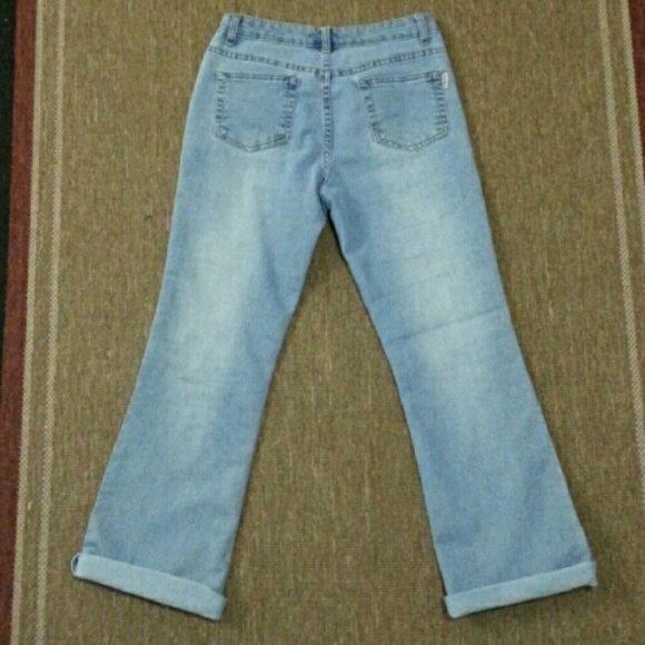 ❌❌SOLD❌❌ Daniel Original Design Jeans - Was $7 - Picture 4 of 4