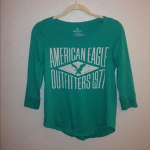 American Eagle 3 quarter length tee