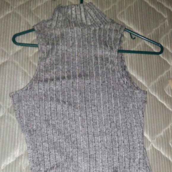 Grey classy tank