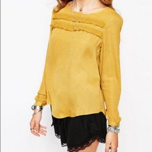 Classic chiffon puff sleeves blouse