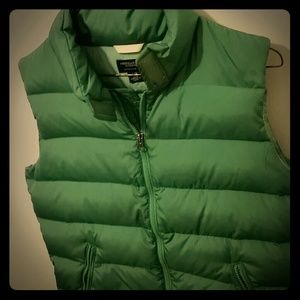AE Puffer vest