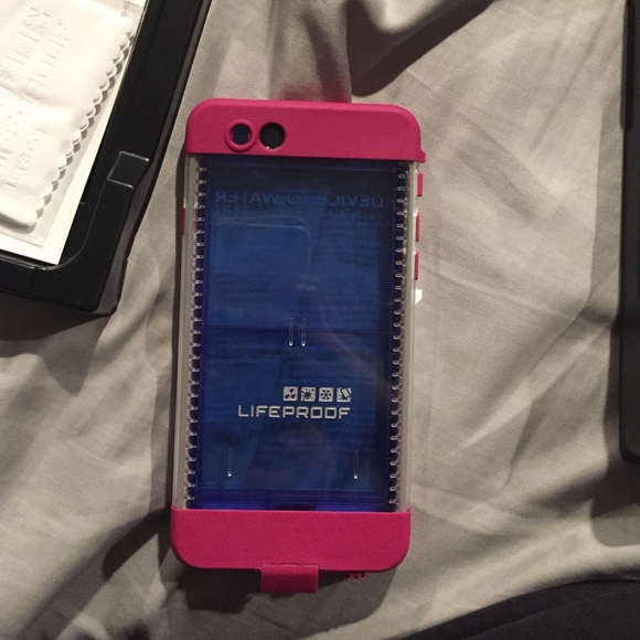 iPhone 6/6S Pink Life Proof Case - Picture 3 of 4