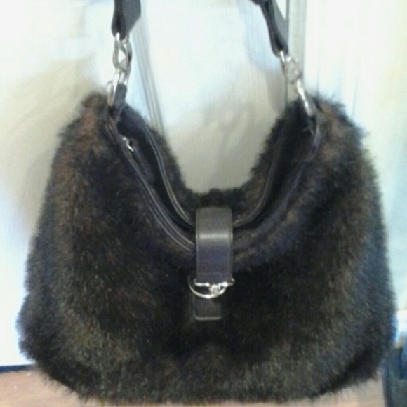 Hand bag