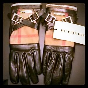 Burberry gloves