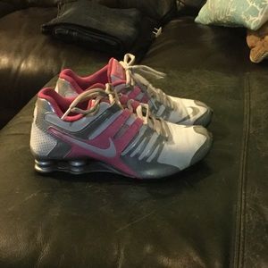 Women's Nike shocks