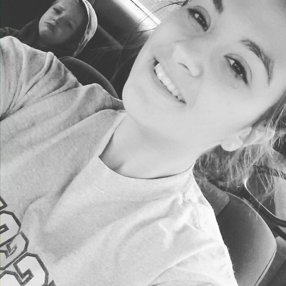 Meet your Posher, Kylee - Picture 1 of 1