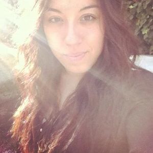 Meet your Posher, Alexis