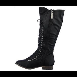 Black lace up boots!