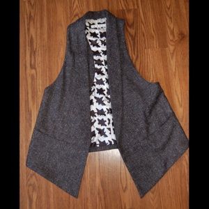 Gray CAbi vest.  Size M.  Never worn.