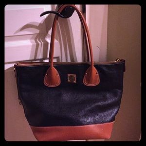 Dooney & Bourke purse/tote