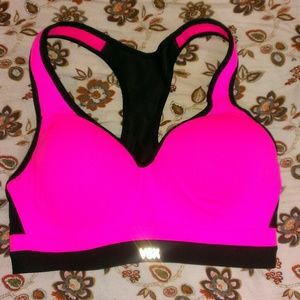 32D VSX Incredible Victoria's Secret Sports Bra