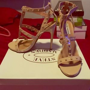 Blush Stay heel from Steve Madden