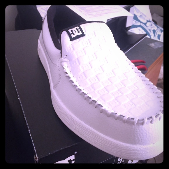 Men's brand new DC shoes!