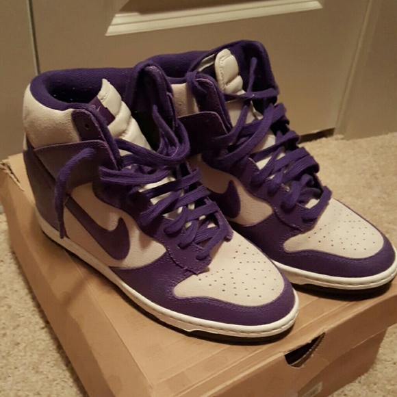 Nike Shoes - Woman's Dunk Sky High (purple and tanish-grey)