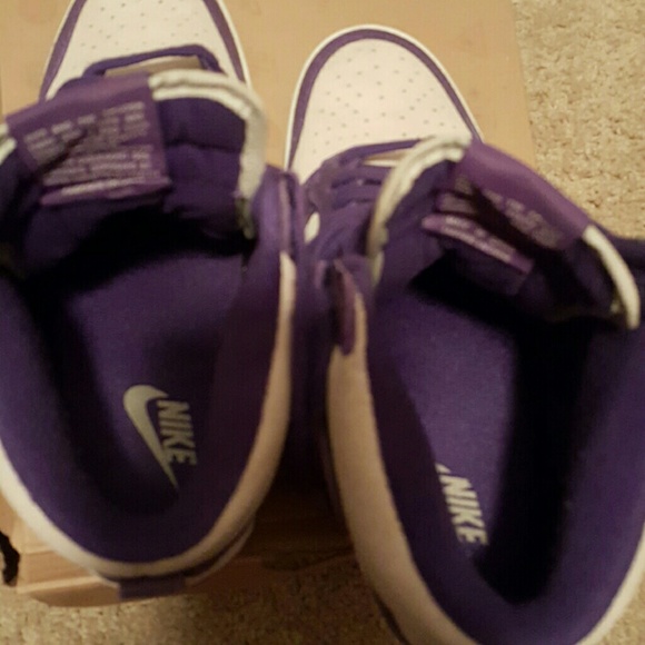 Woman's Dunk Sky High (purple and tanish-grey) - Picture 2 of 4