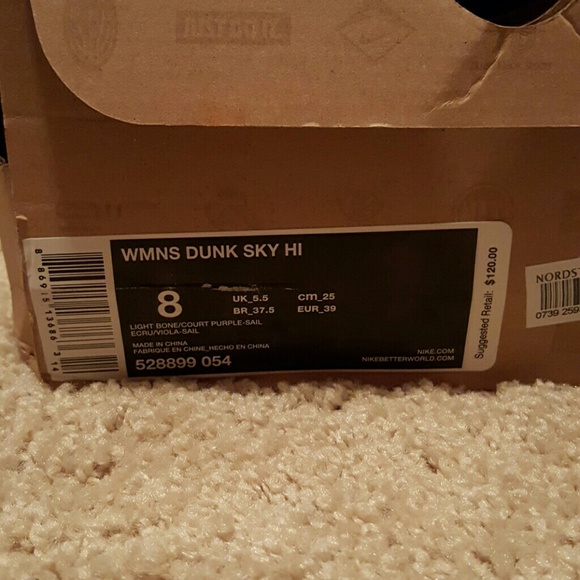 Woman's Dunk Sky High (purple and tanish-grey) - Picture 4 of 4