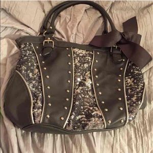 Buckle purse