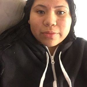 Meet your Posher, Esperanza